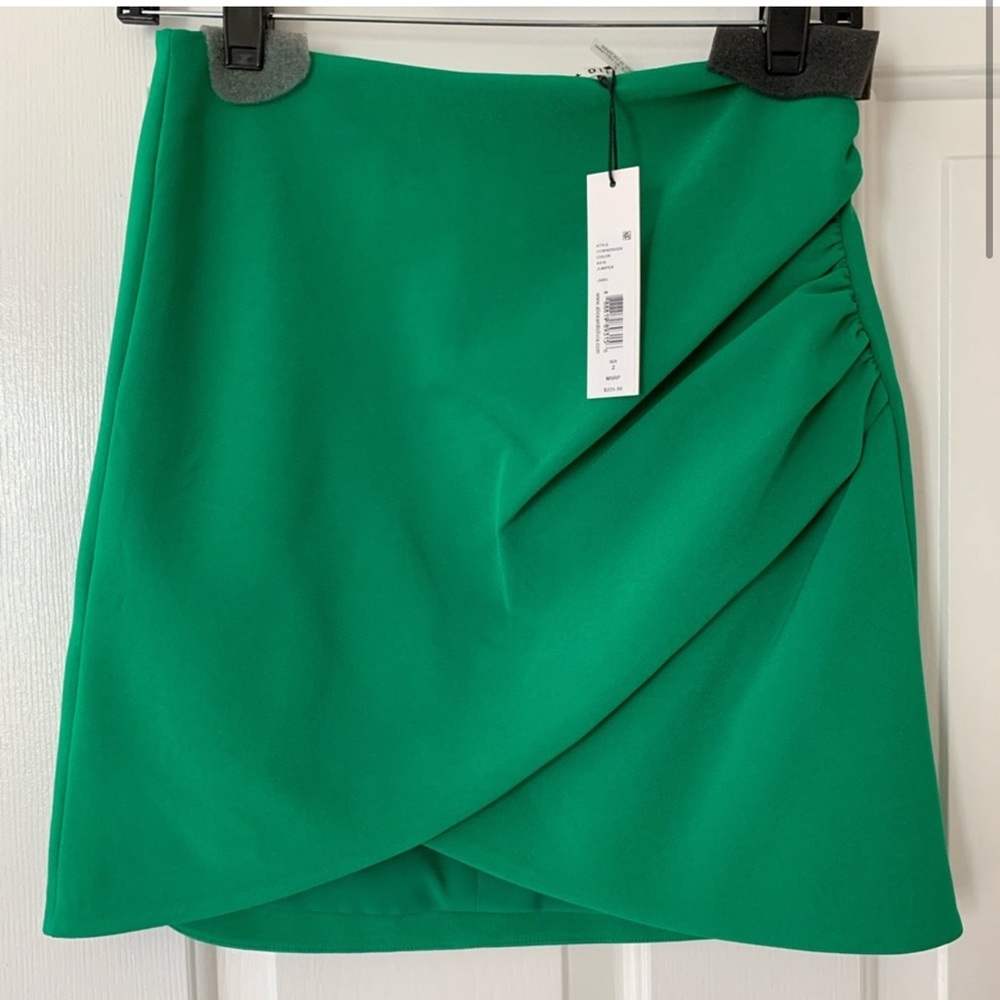 Alice and Olivia green skirt